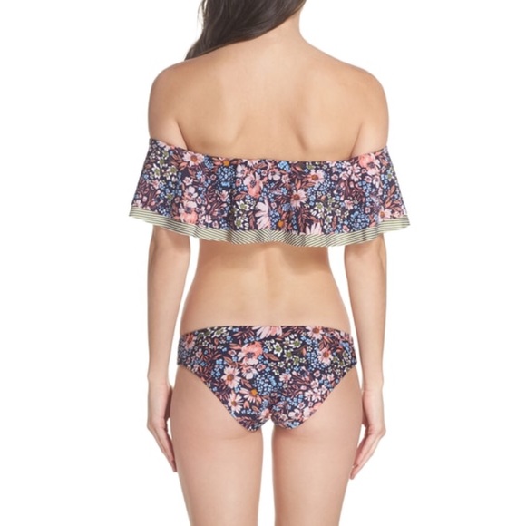 BCA – Enchanted Print Off the Shoulder Bikini Top - Picture 2 of 6